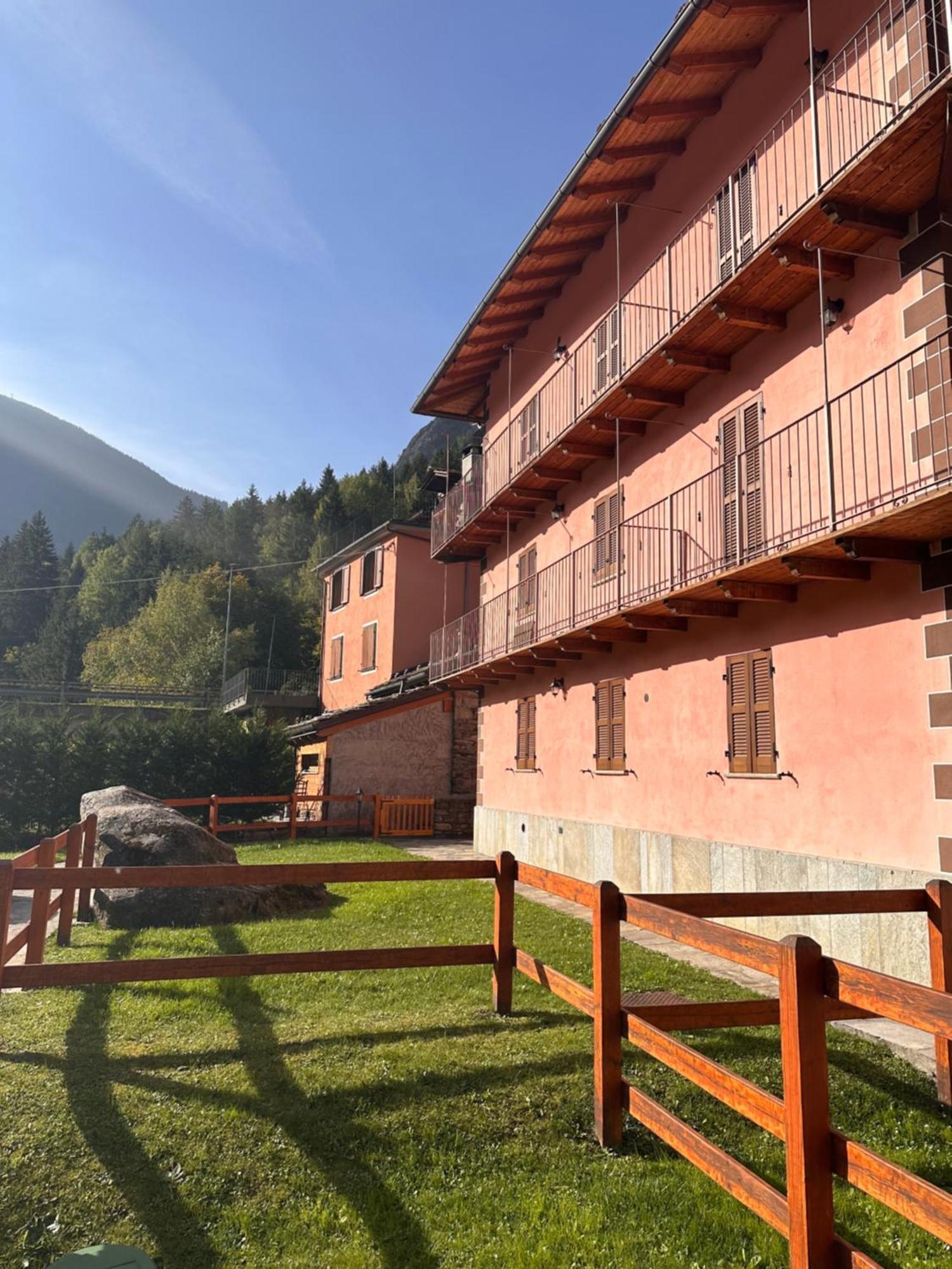 Apartamento Le Grenier de Olga e Mario Pré-Saint-Didier Exterior foto